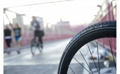 Pneu Schwalbe Marathon Plus HS 440 - 20 Pouces 6 Pneu Schwalbe Marathon Plus HS 440 - 20 Pouces -Vélo VTT Soldes Boutique pneu schwalbe marathon plus hs 440 20 pouces 2